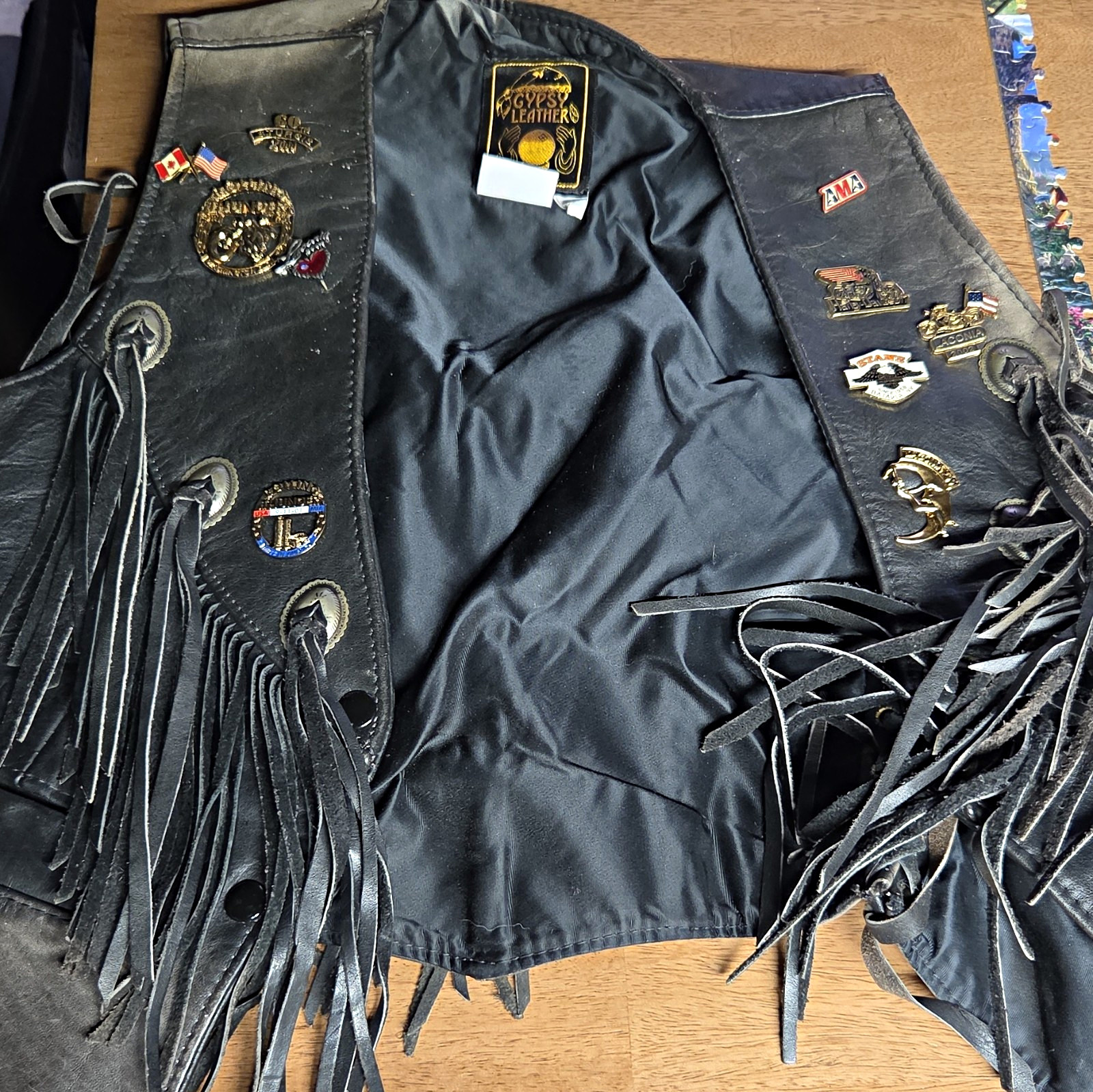 Womens Vintage Gypsy Leather Made In USA Biker Jacket W/ Vintage Pins Size 6