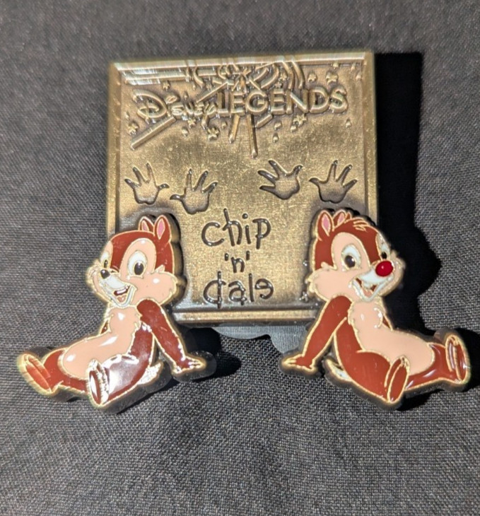 DEC Disney Legends Character Plaque Series 2 Pin - Chip & Dale
