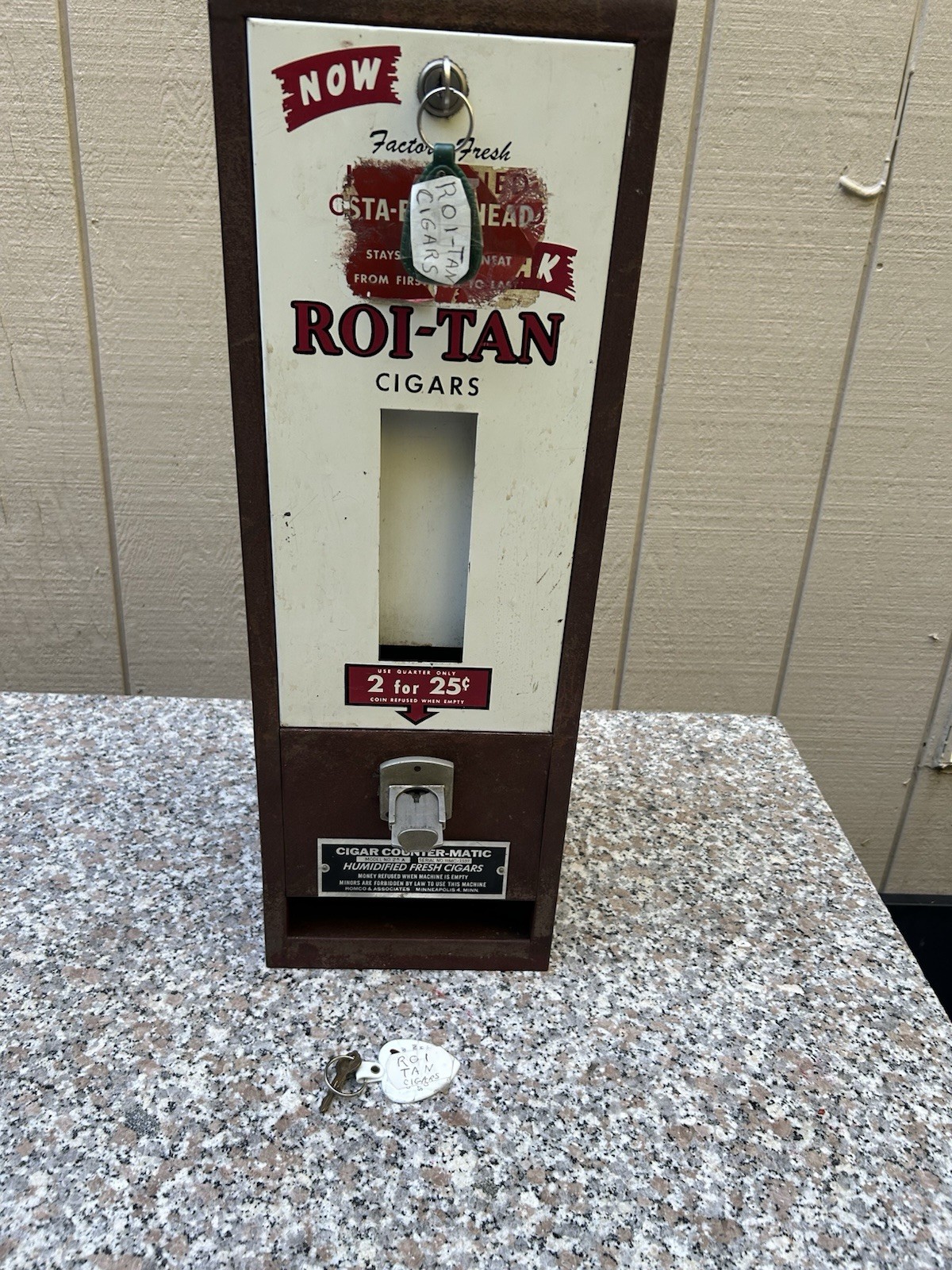 VINTAGE ROI-TAN CIGAR VENDING MACHINE COUNTER-MATIC DISPENSER W/ 2 KEYS COMPLETE