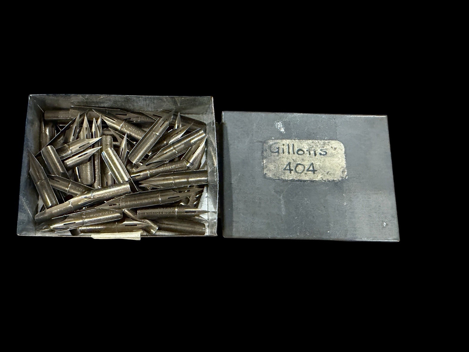 BOX OF 82 Vintage JOSEPH GILLOTT\'S 404 FINE DIP PEN NIBS 404F NOS