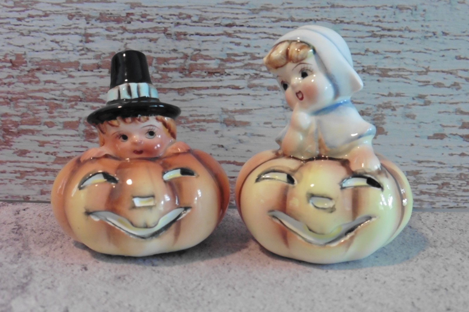 RARE 1956 Vintage Lefton Pilgrim Pumpkin Salt & Pepper Shakers-Thanksgiving