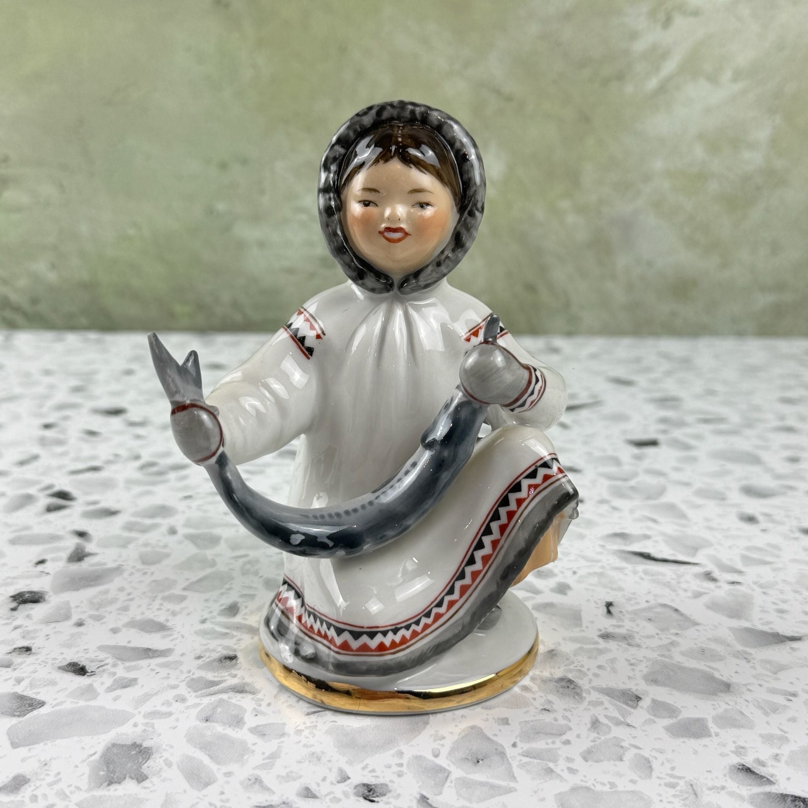 LFZ Lomonosov Porcelain Figurine Yakut Girl With Fish 6 Inch