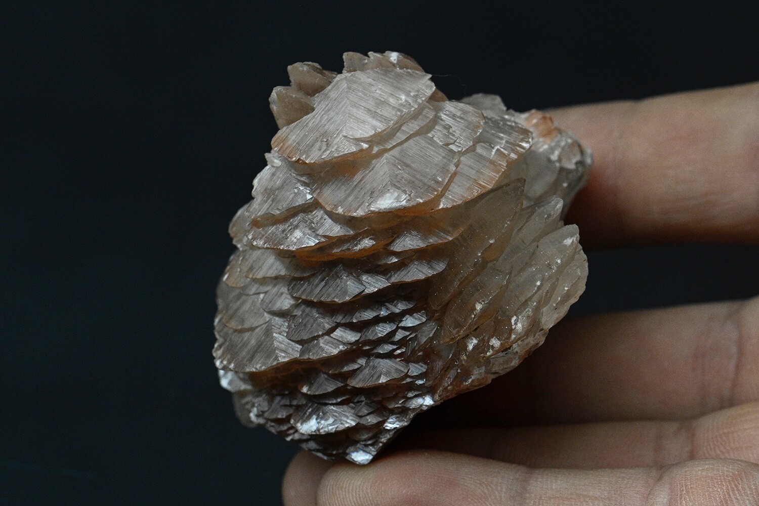 Roof type Calcite (Nonprecious natural mineral) #2914