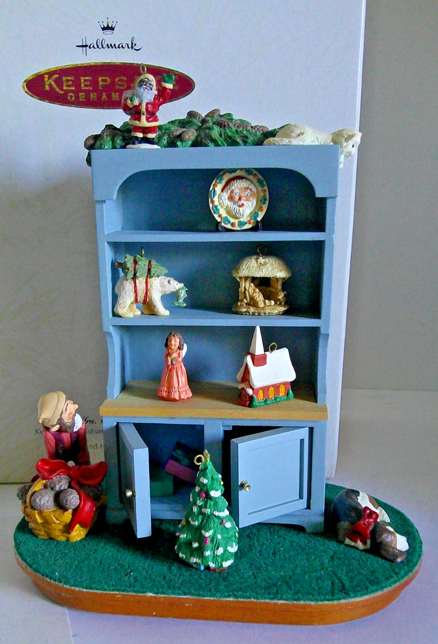 HALLMARK Keepsake - MRS. CLAUS' CUPBOARD - 1994 - Studio Edition - Signed - RARE