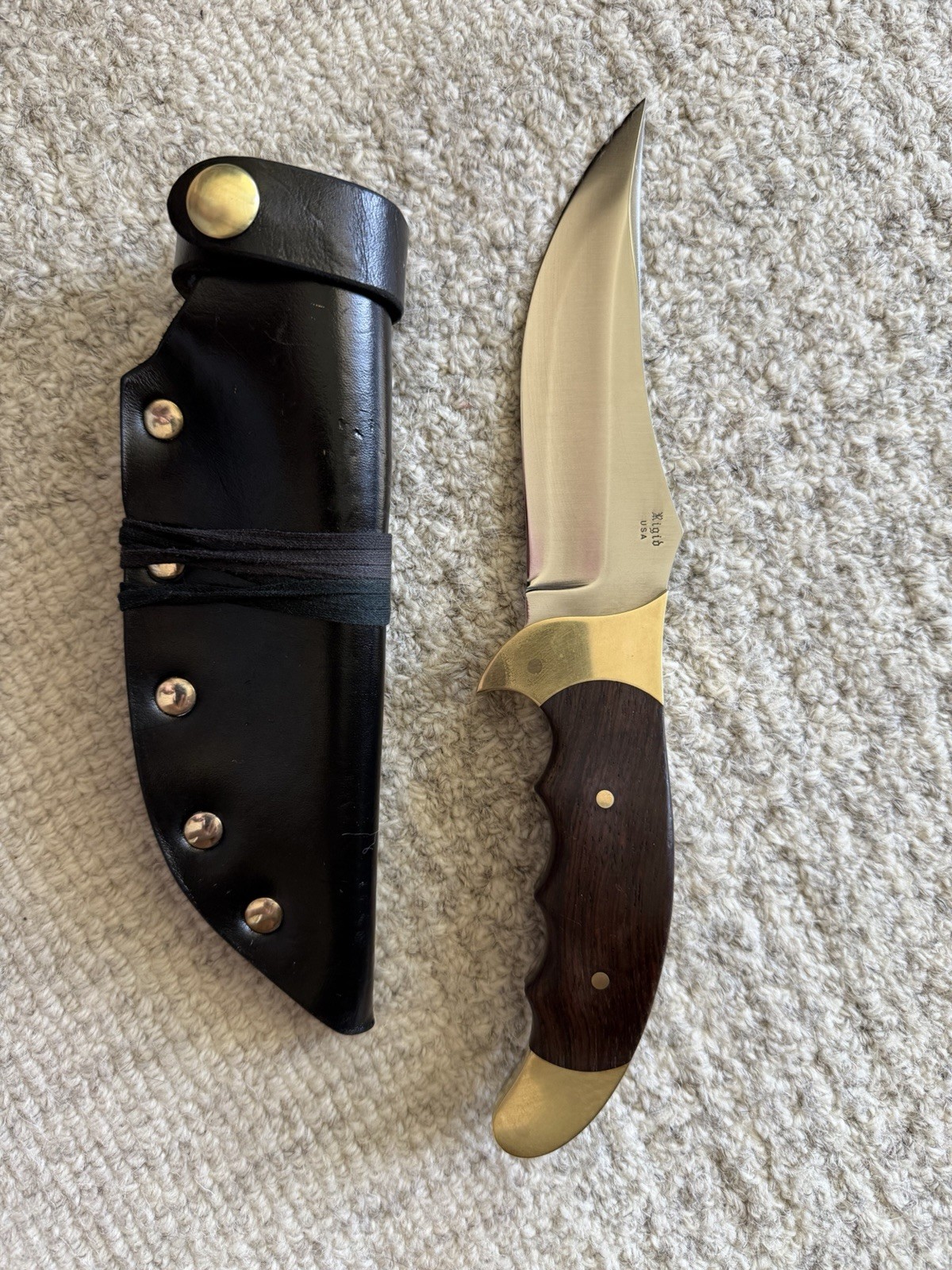 Vintage Rigid Ripper Hunting Knife