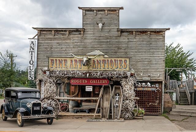 Photo:Hulett Wyoming 2015 Rogues Gallery Antique Store Fine Art Antiques