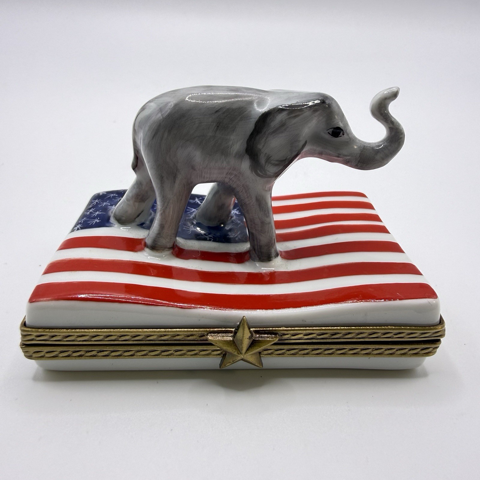 LIMOGES ELEPHANT AMERICAN FLAG USA TRINKET BOX CHAMART PEINT MAIN FRANCE VINTAGE