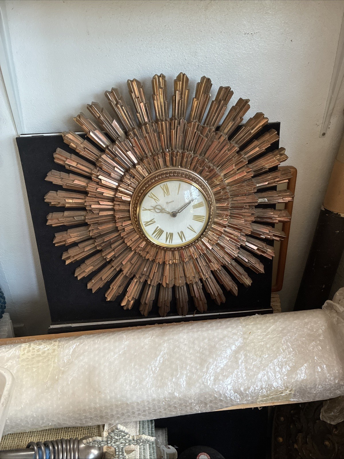 VINTAGE 1969 MCM MID CENTURY MODERN SYROCO SUNBURST LARGE WALL CLOCK 23\