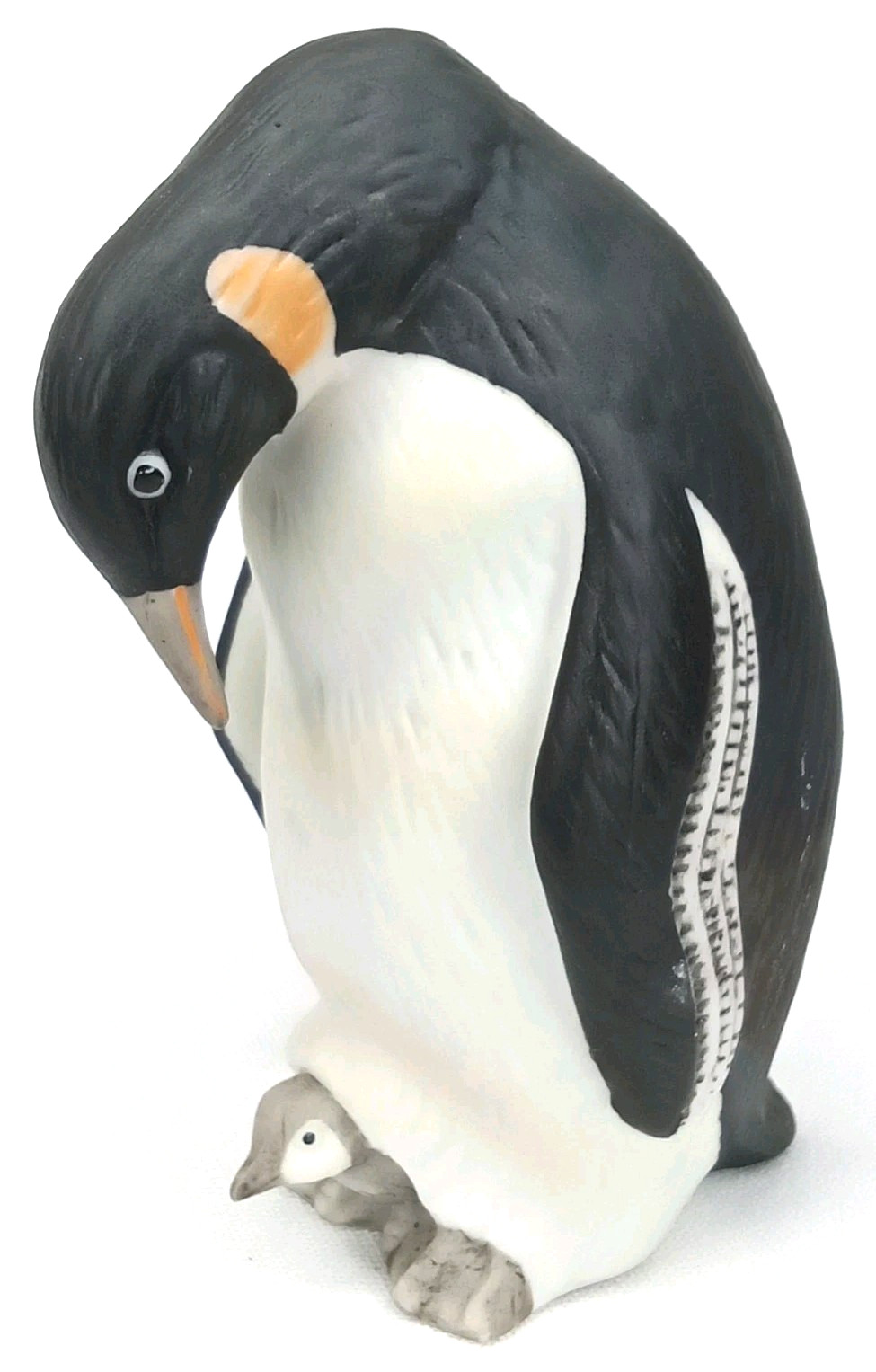 Vintage 1980s Lefton Emperor Penguin & Chick Figurine With Original Foil Sticker