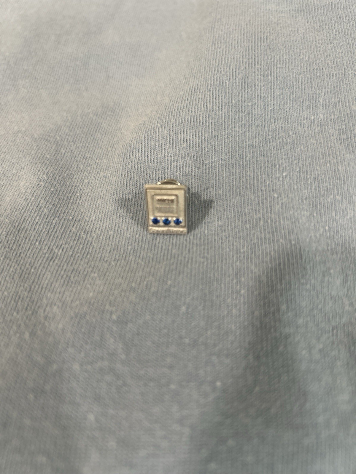 GM General Motors DESIGN 10k White Emerald Employee Award Pin