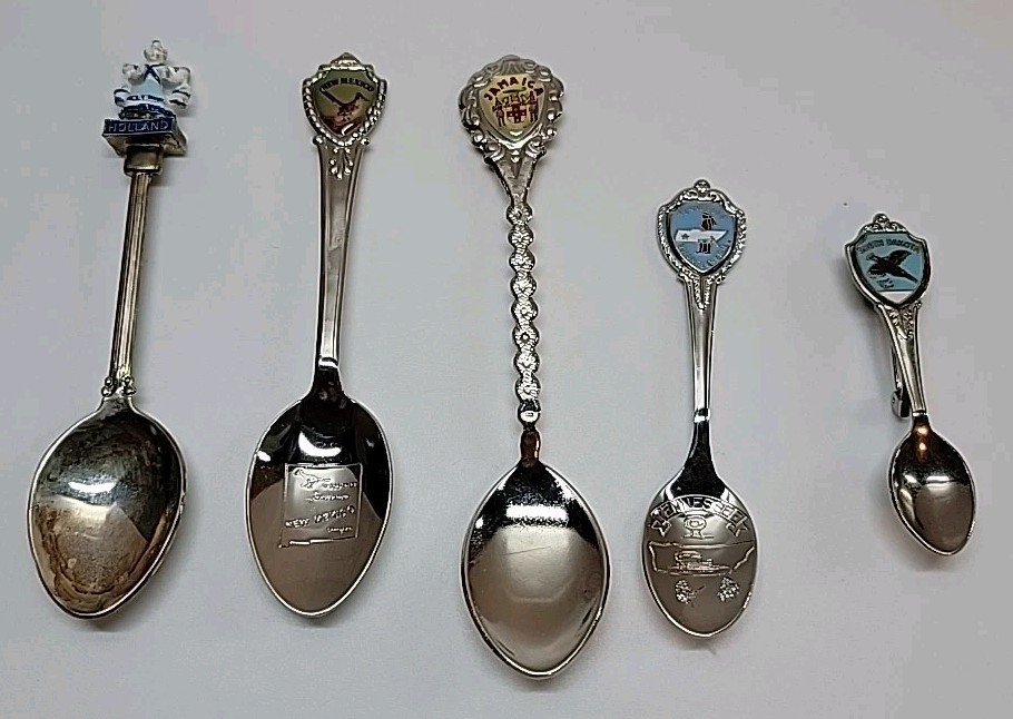 Holland Jamaica  New Mexico Tennessee South Dakota VTG Souvenir Spoon Lot