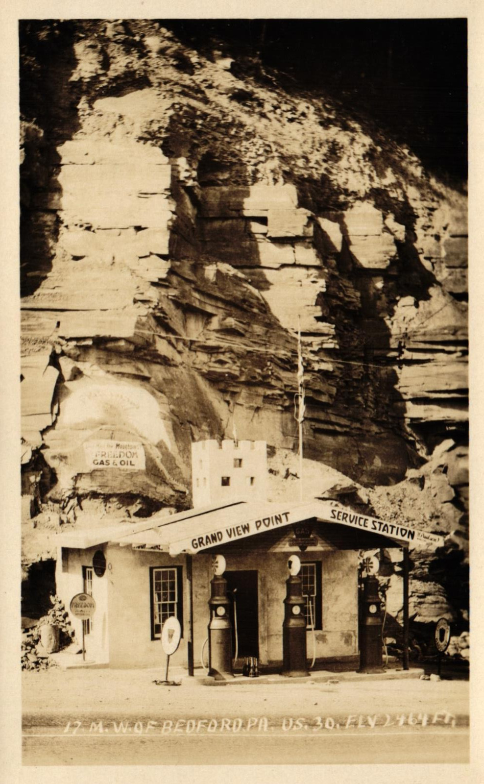 Lincoln Highway Pennsylvania - RPPC Gas Service Station, Grand View Point