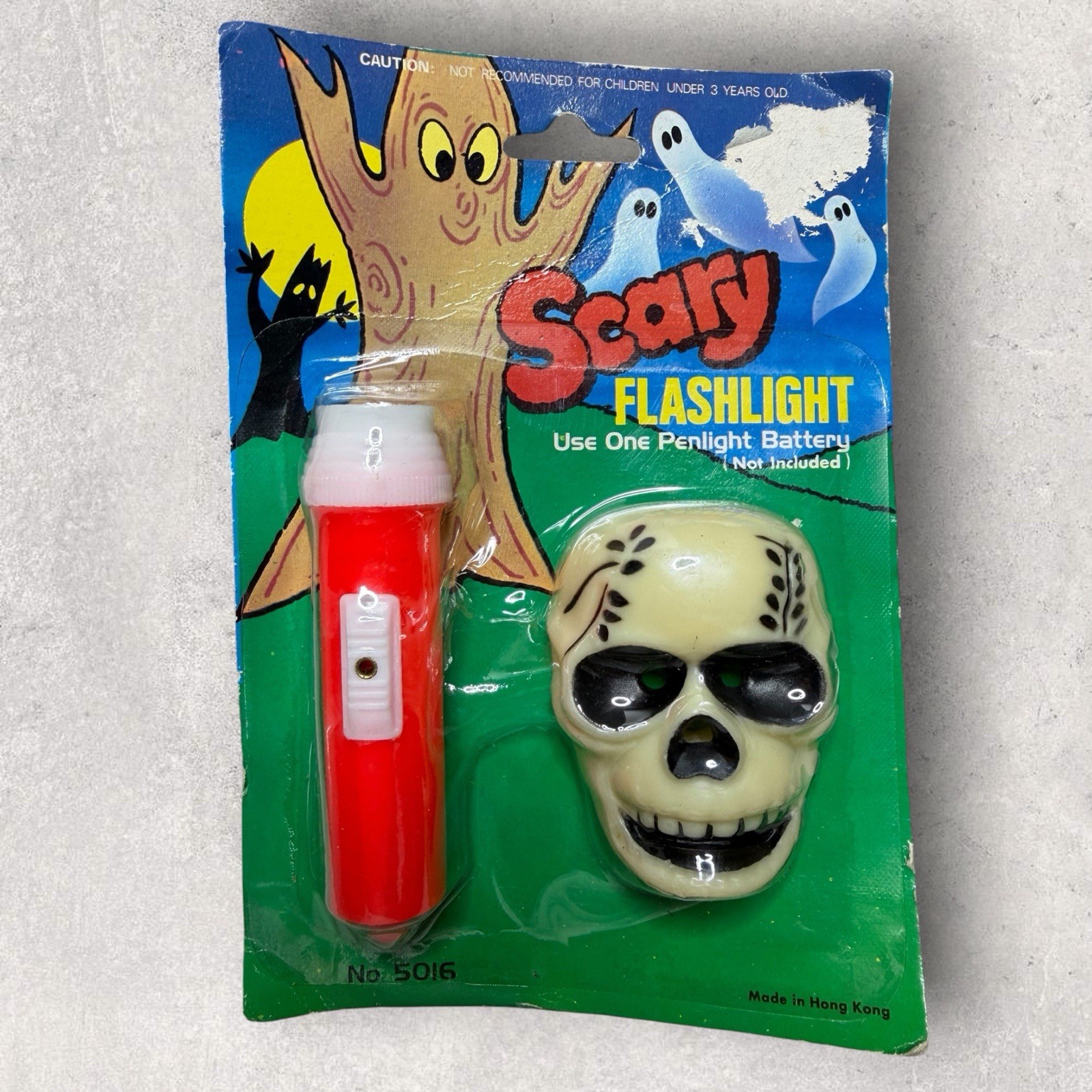 Vintage 1970s Scary Flashlight with Skull •  Kids Halloween Penlight • NOS