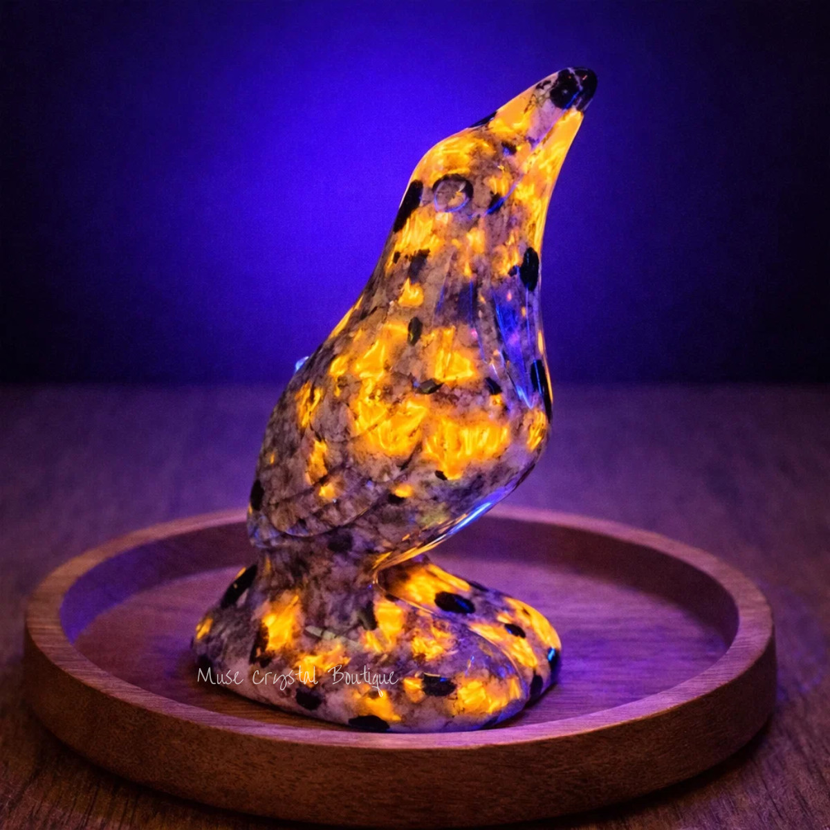 Handmade Yooperlite Stone Raven Statue UV Reactive Sodalite Crystal Decor Gift