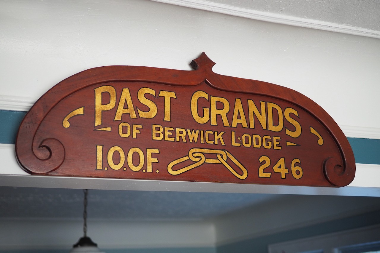 Antique Vintage Odd Fellows Lodge Sign IOOF I.O.O.F Berwick Wooden Masonic