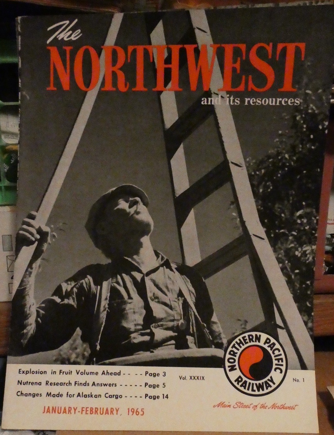 RAILROAD Brochures Northern Pacific Lot of 4