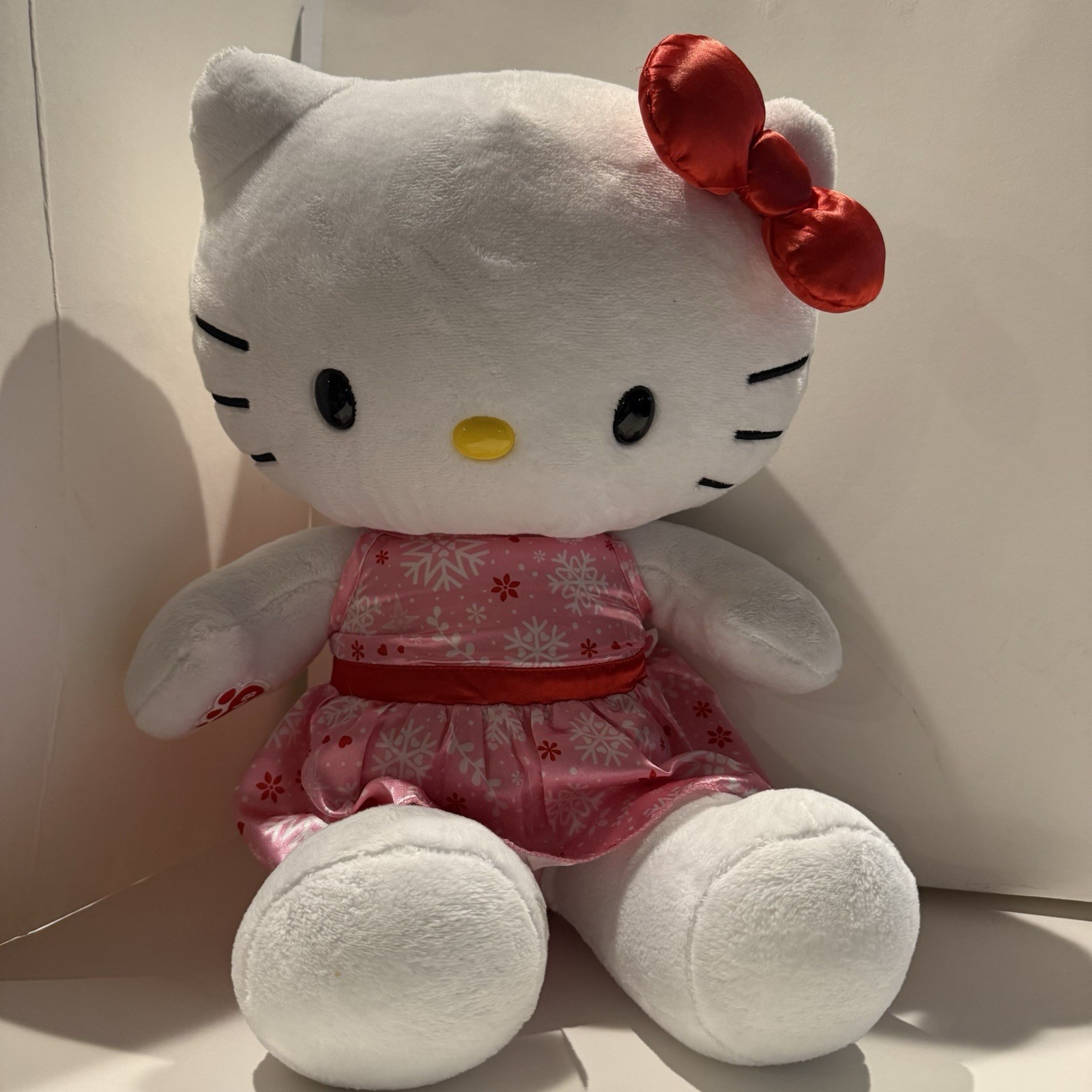 BUILD A BEAR WHITE PINK HELLO KITTY  18” PLUSH 2025 w RED BOW & Dress snowflake