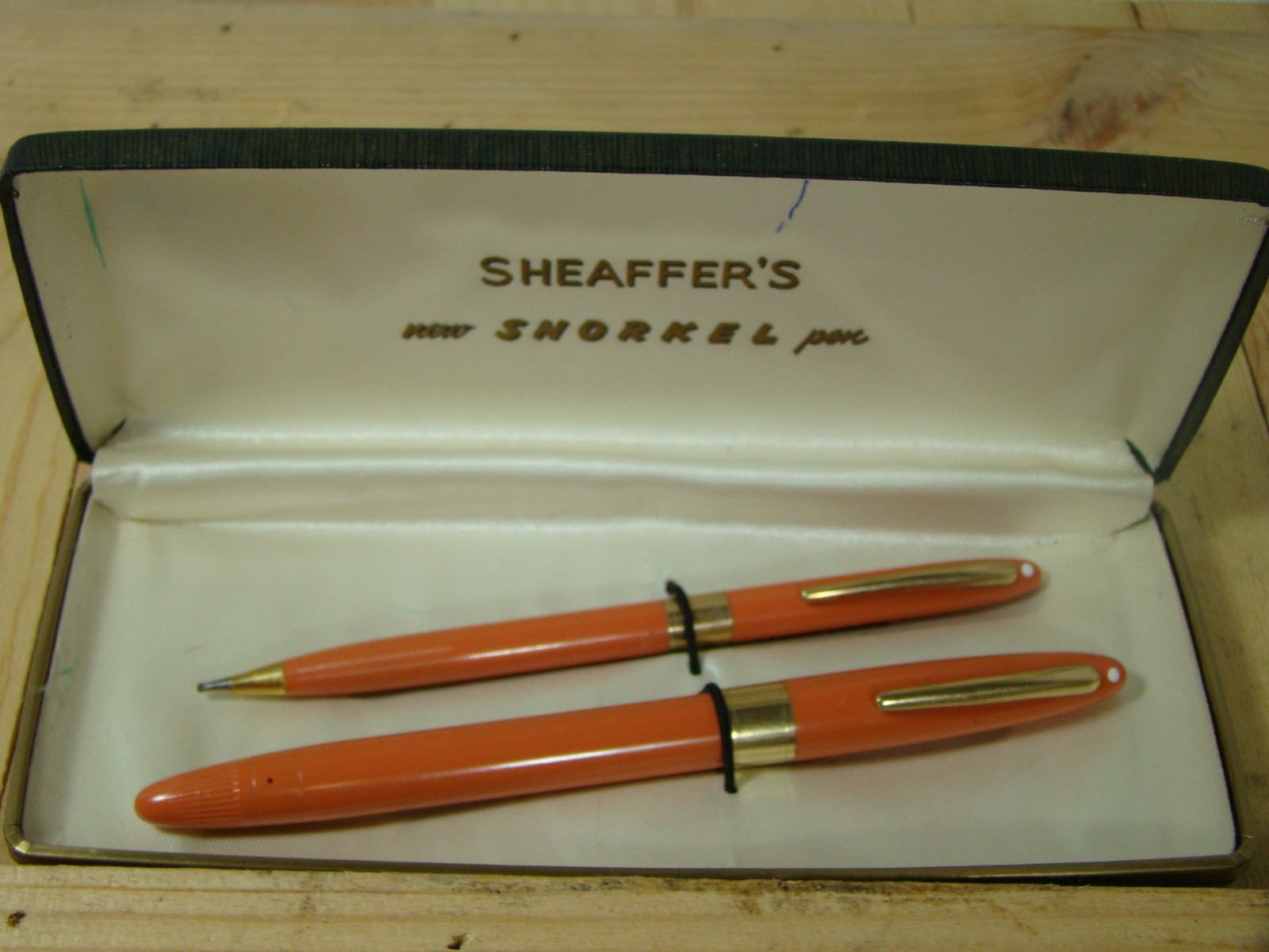  Scheaffer Snorkel Pen/Pencil set W/case in RARE Mandarin Orange color Med Nib