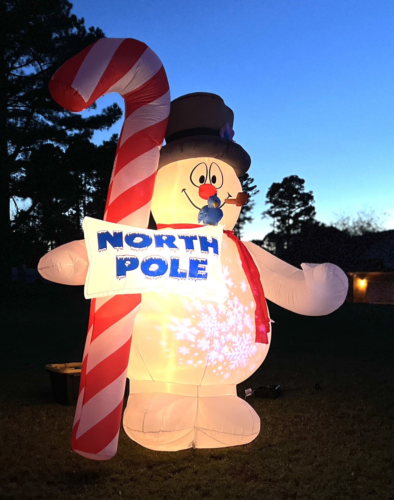 Gemmy Airblown Inflatable Frosty The Snowman with Candy Cane, Giant 9.5ft White