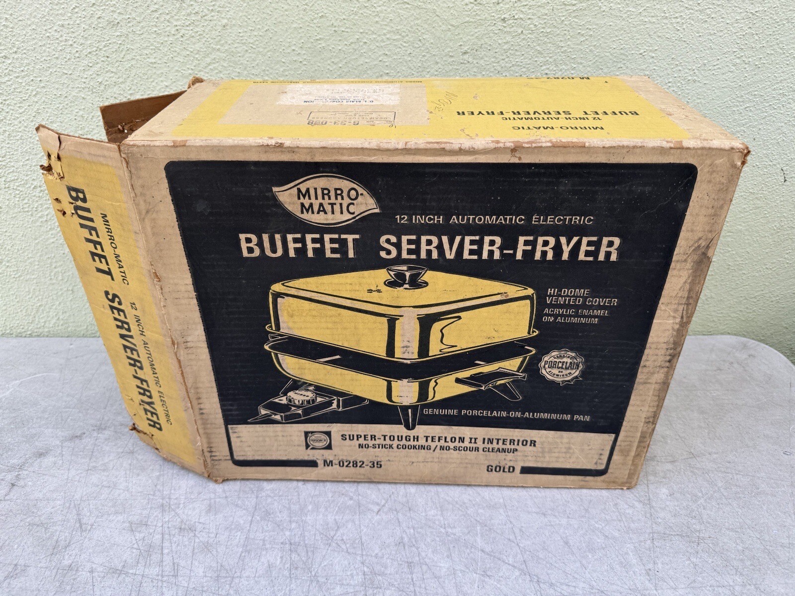 Vintage MIRRO-MATIC Automatic Electric Buffet Server Fryer Gold NEW OPEN BOX