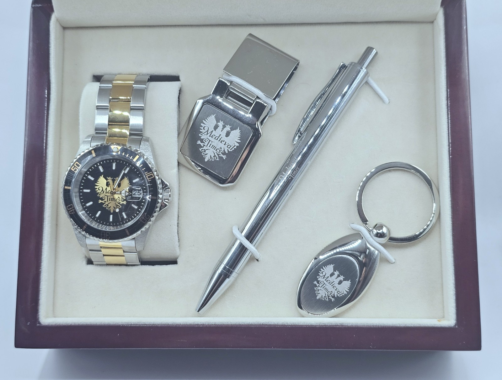 Medieval Times Dinner & Tournament 5 Year Employee Service Award Watch & More