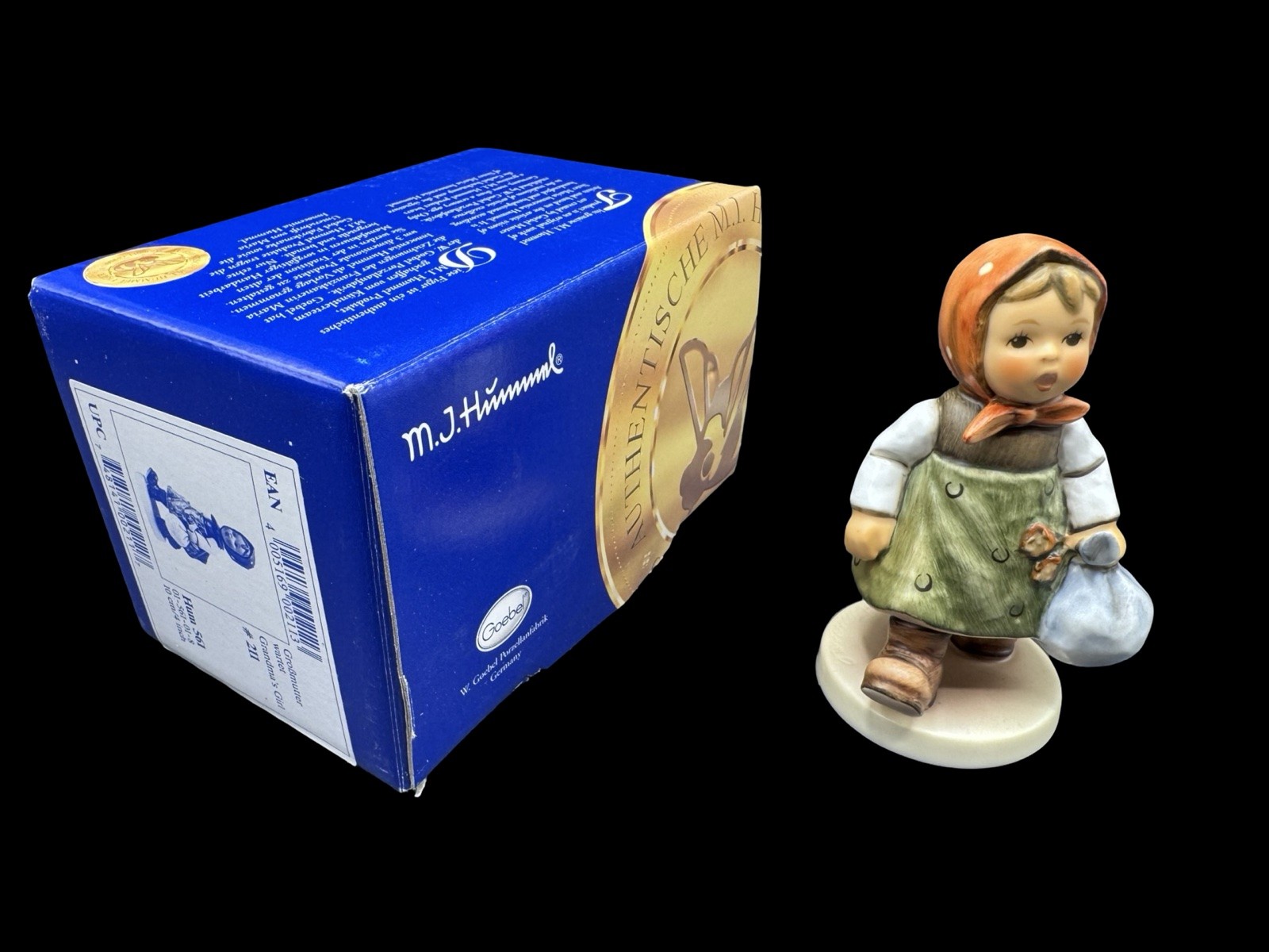 Goebel M.I. Hummel Grandma\'s Girl 561 Figurine #211 Germany w/ Box