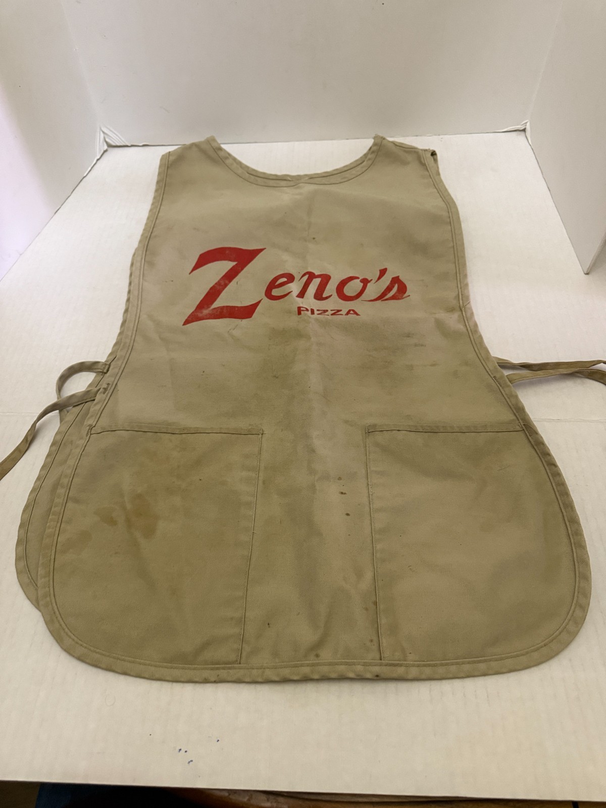 Vintage Zeno\'s Pizza Marshalltown Iowa Advertising Linen Apron