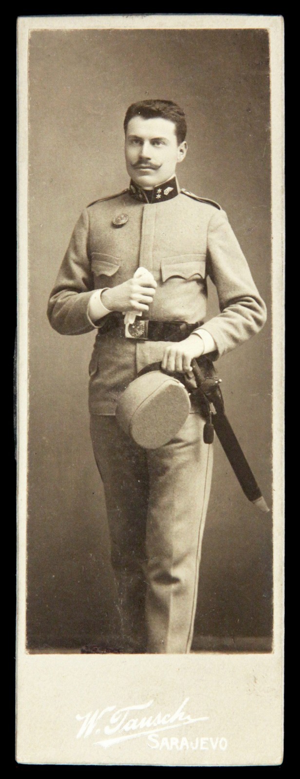 Antique 1915 WW 1 Cabinet Card Photograph Serbian Soldier Uniform Sword Sarajevo