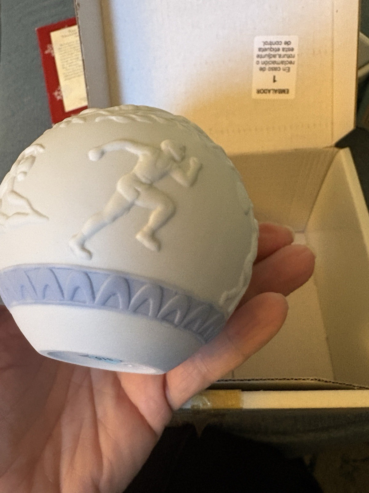 VINTAGE 1992 LLADRO BARCELONA SPAIN BALL PAPERWEIGHT NEW IN THE ORIGINAL BOX