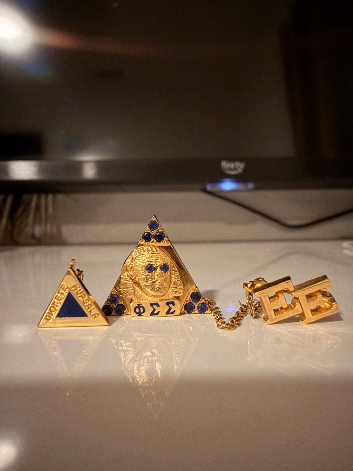 Vintage Phi Sigma Sigma 10K Gold Sapphire Badge Guard Set Epsilon Epsilon