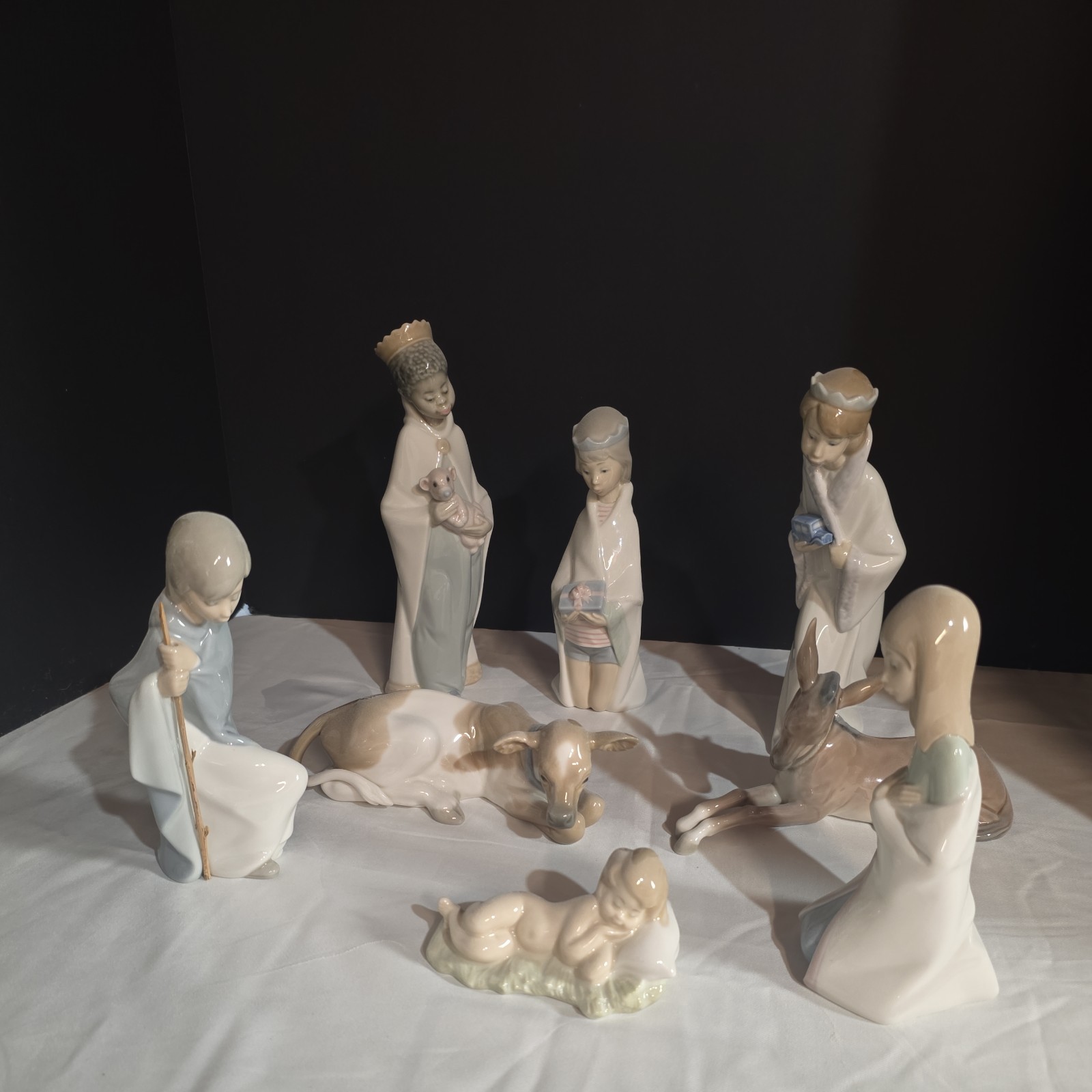 Lladro Children’s Nativity Set 8 Pieces No boxes