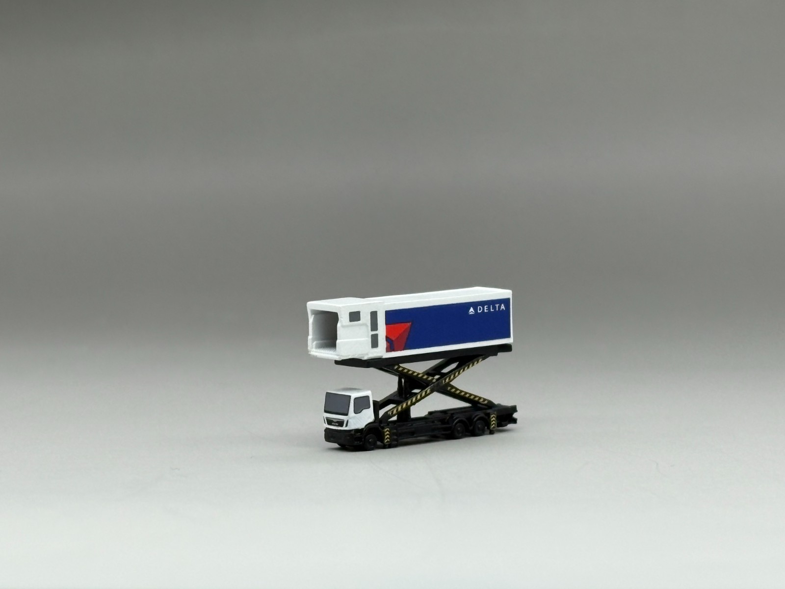 1:400/200 scale DELTA MAN aircraft catering truck airport GSE model