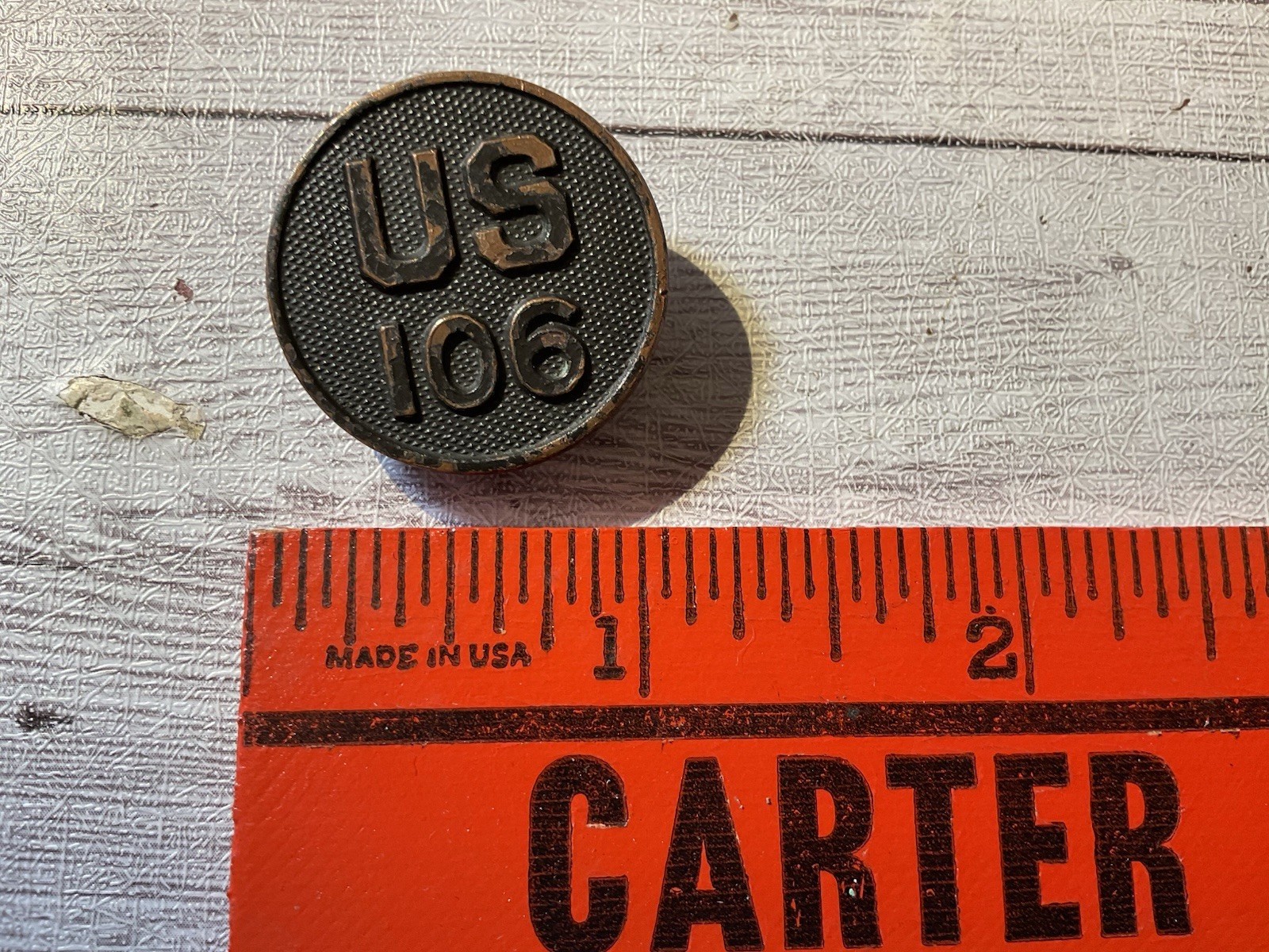 ORIGINAL WWI US 106TH REGIMENT 27TH DIVISION COLLAR DISK