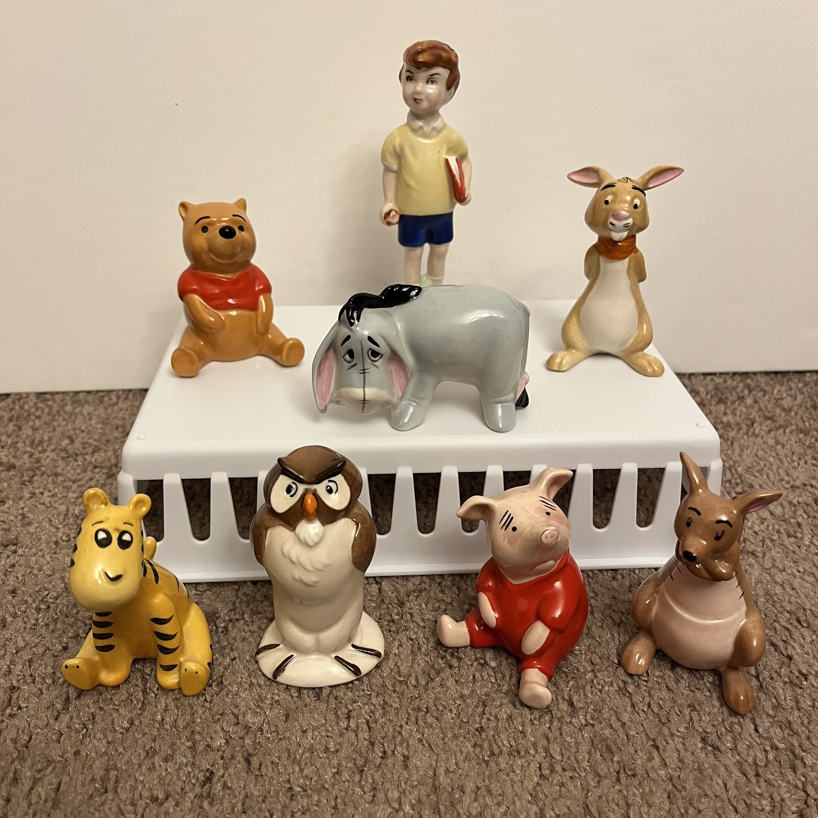 Vintage Beswick Walt Disney Winnie The Pooh Figurines Complete Set of 8 Ceramic 