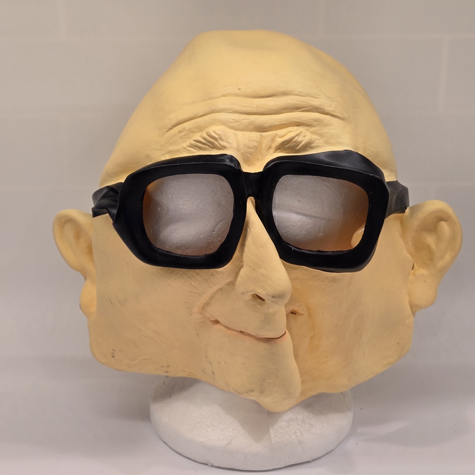 Vintage 2005 Six Flags Mr Six Mask Official Latex Old Man Dancing Halloween 