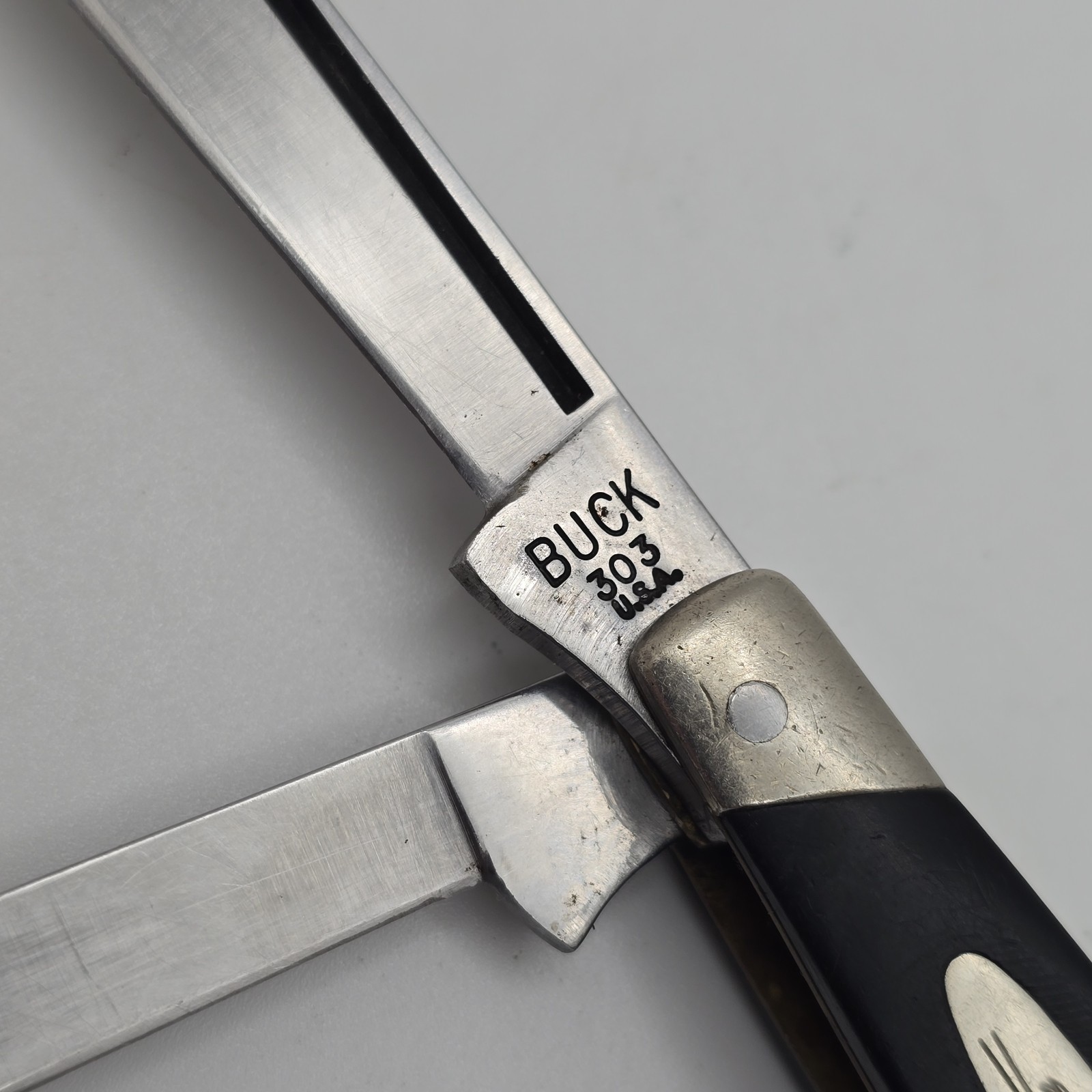 Vintage 70s Buck 303 Pocketknife Pre Date Code 3 Blade 1972 - 1974 USA