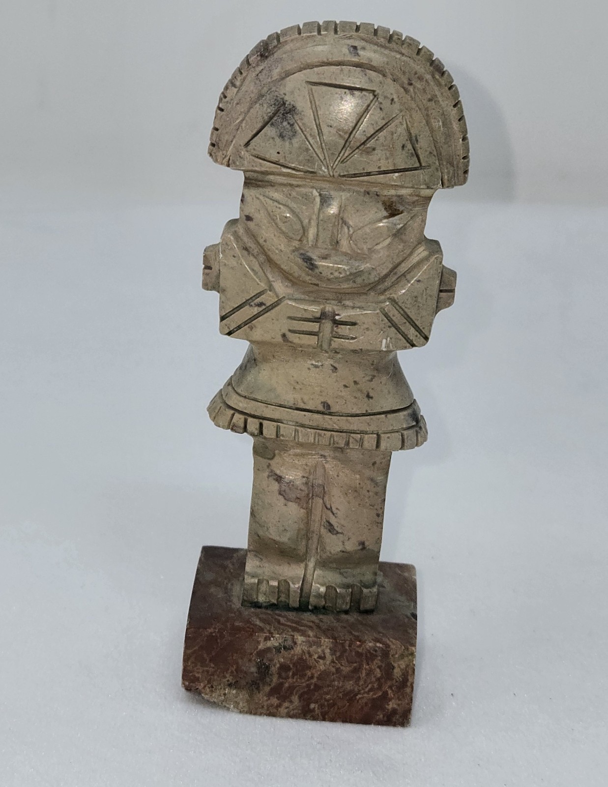 VINTAGE HAND CARVED STONE MESOAMERICAN STYLE TEOTIHUACAN MAYAN GOD FIGURINE 4.5\