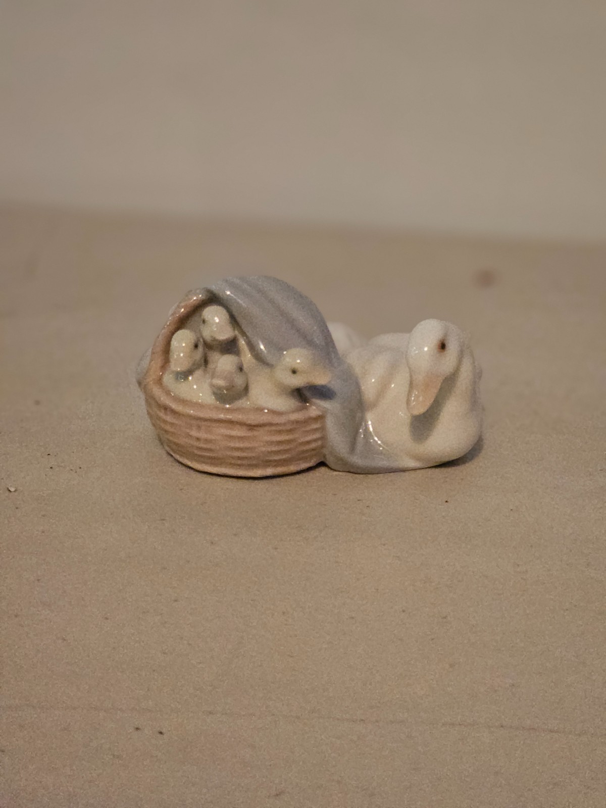 Vintage Lladro Ducklings with Mother Duck Porcelain Figurine 4895 Retired Small