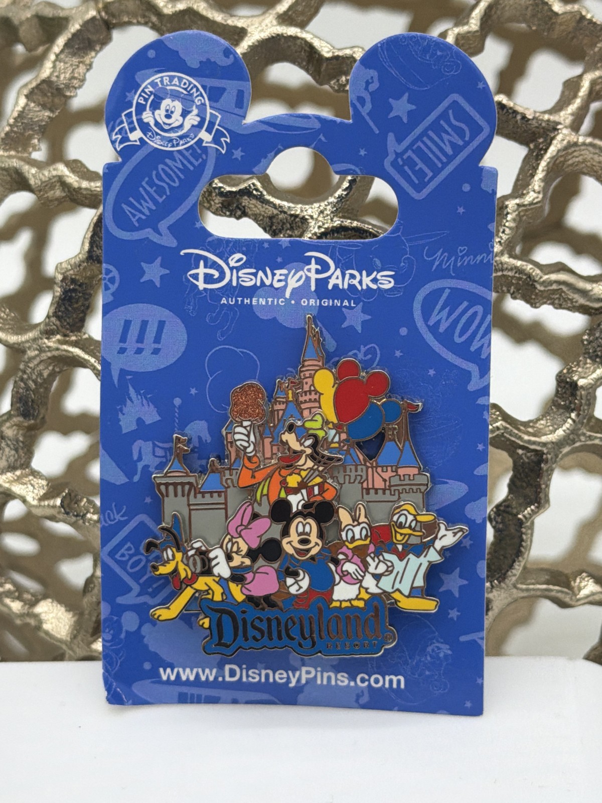 Disney Parks Pin Disneyland Resort Castle Mickey Minnie Donald Daisy Goofy