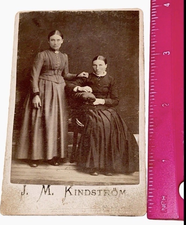 Antique 1800S Victorian Small Cabinet Card Photograph 2 Ladies 1 Sitting 