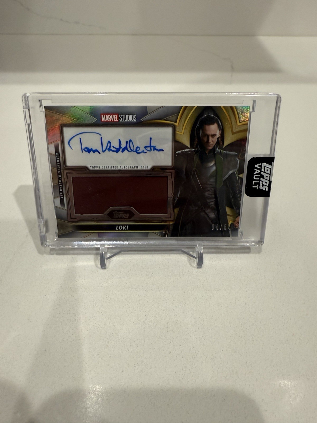 2026 Topps Marvel Vault Relic Auto Tom Hiddleston as Loki /50 Gold Avengers 2026 Topps Marvel Vault Relic Auto Tom Hiddleston as Loki /50 Gold Avengers
