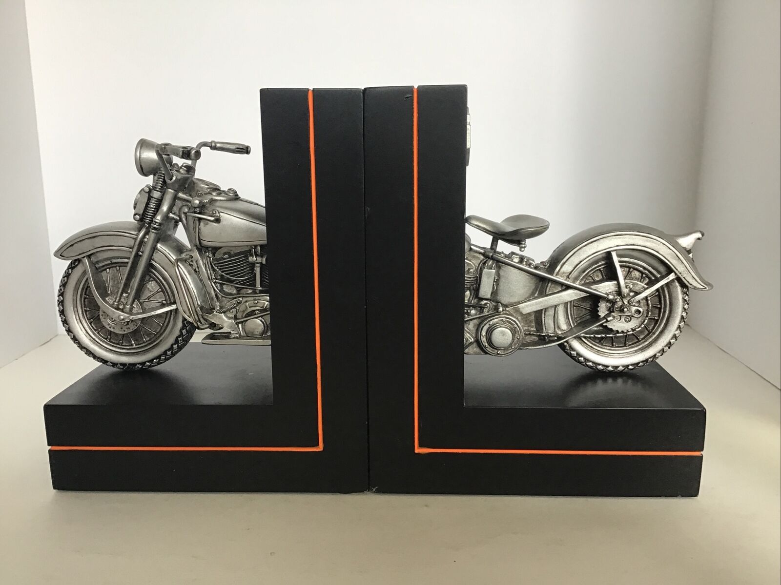 Hallmark Harley Davidson Motorcycle Wood & Metal Book Ends 2004 Heavy Desk Decor