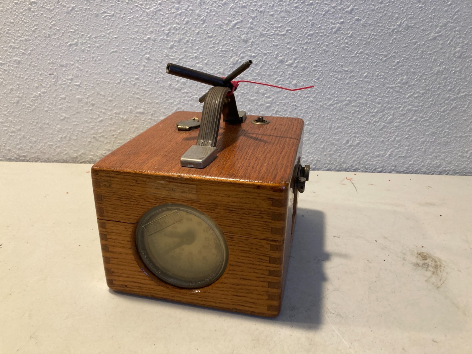 Vintage Toulet Pigeon Racing Clock Timer Wood Box Serviced James Bonavico
