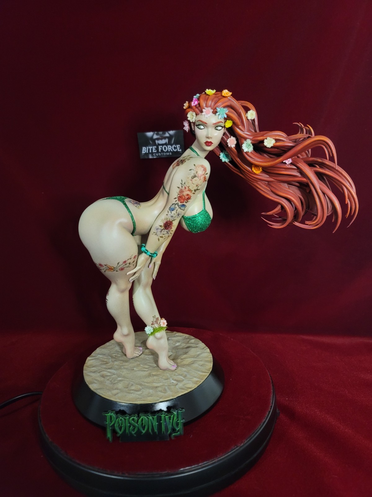 Poison Ivy inspired hand painted 1/6 scale fan art resin model collectors statue