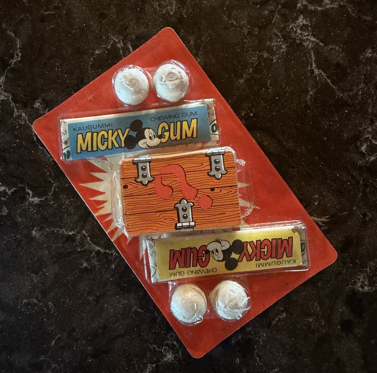 Vintage 80\'s MICKEY MOUSE CHEWING GUM (Micky) w/SURPRISE Sealed PACKAGE Germany