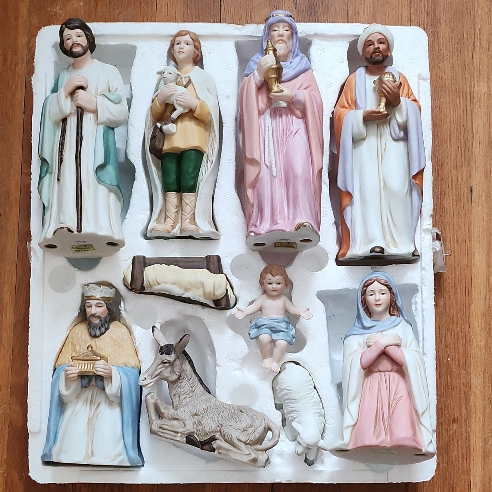 Homco 5110 Vintage Porcelain Nativity Set – 10‑Piece Christmas Figurines