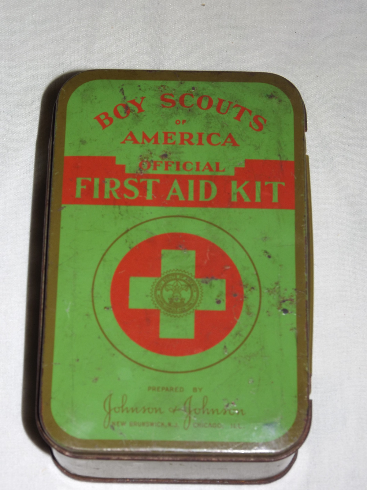 VINTAGE 1940-50S BSA BOY SCOUTS OF AMERICA METAL BELT FIRST AID KIT