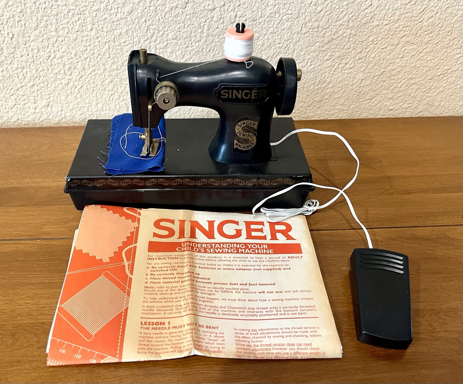 Vintage Singer Childs Toy Sewing Machine Black Plastic Foot Pedal in Box