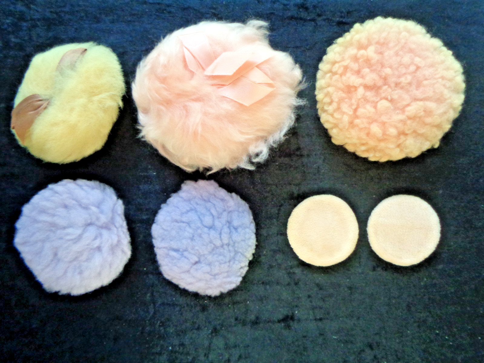 Vintage 1920's Powder puffs collection of seven