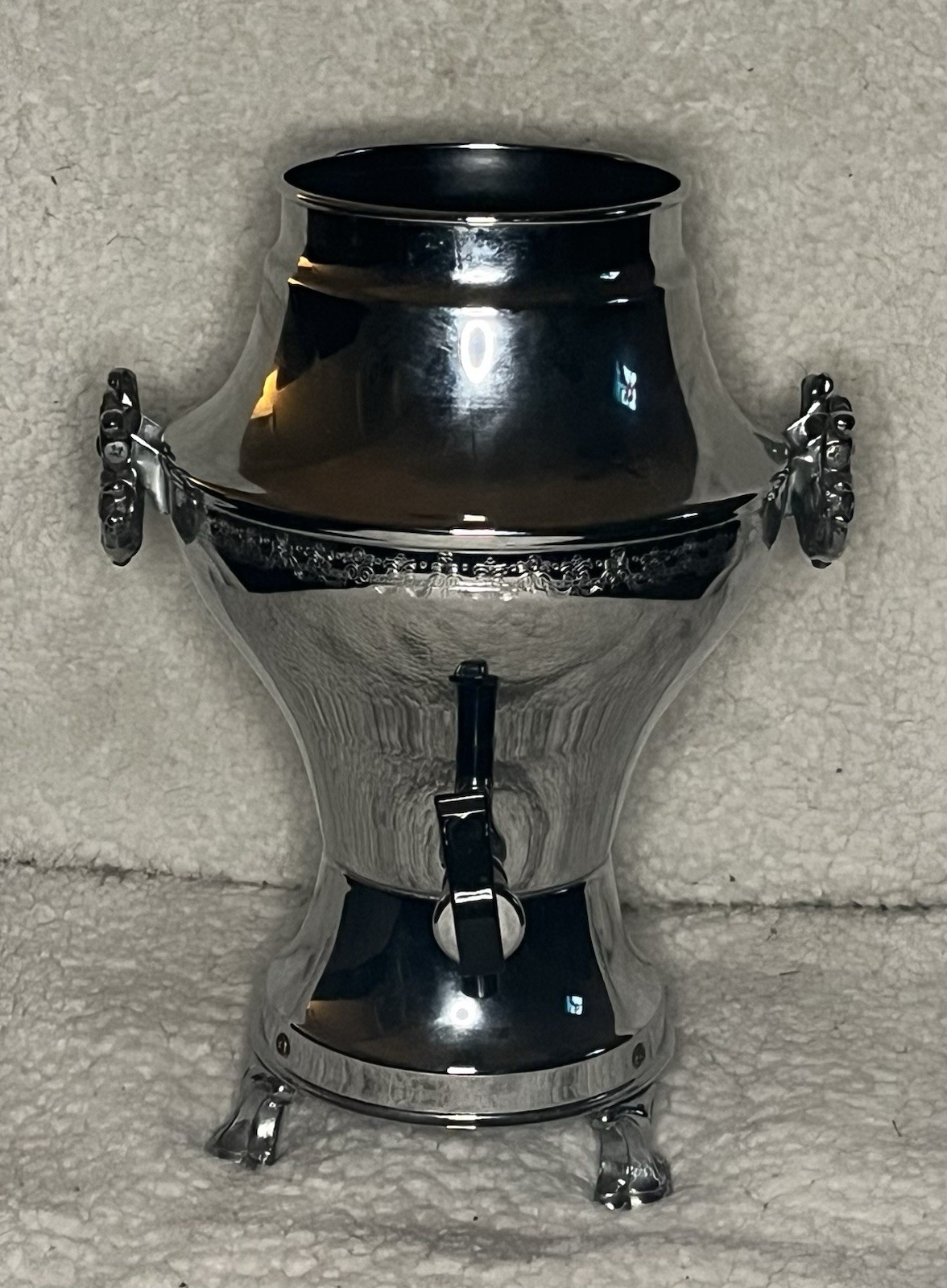 Vintage United Metal Goods Coffee Urn Model 840A FOR PARTS ONLY No Lid Cord